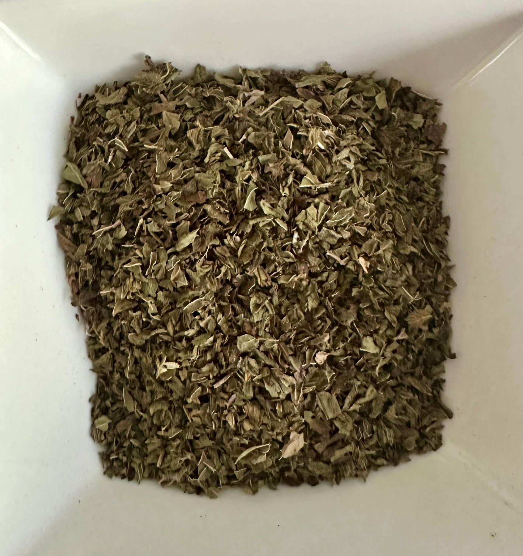 Organic_dried_peppermint_by_eumundi_herb_farm